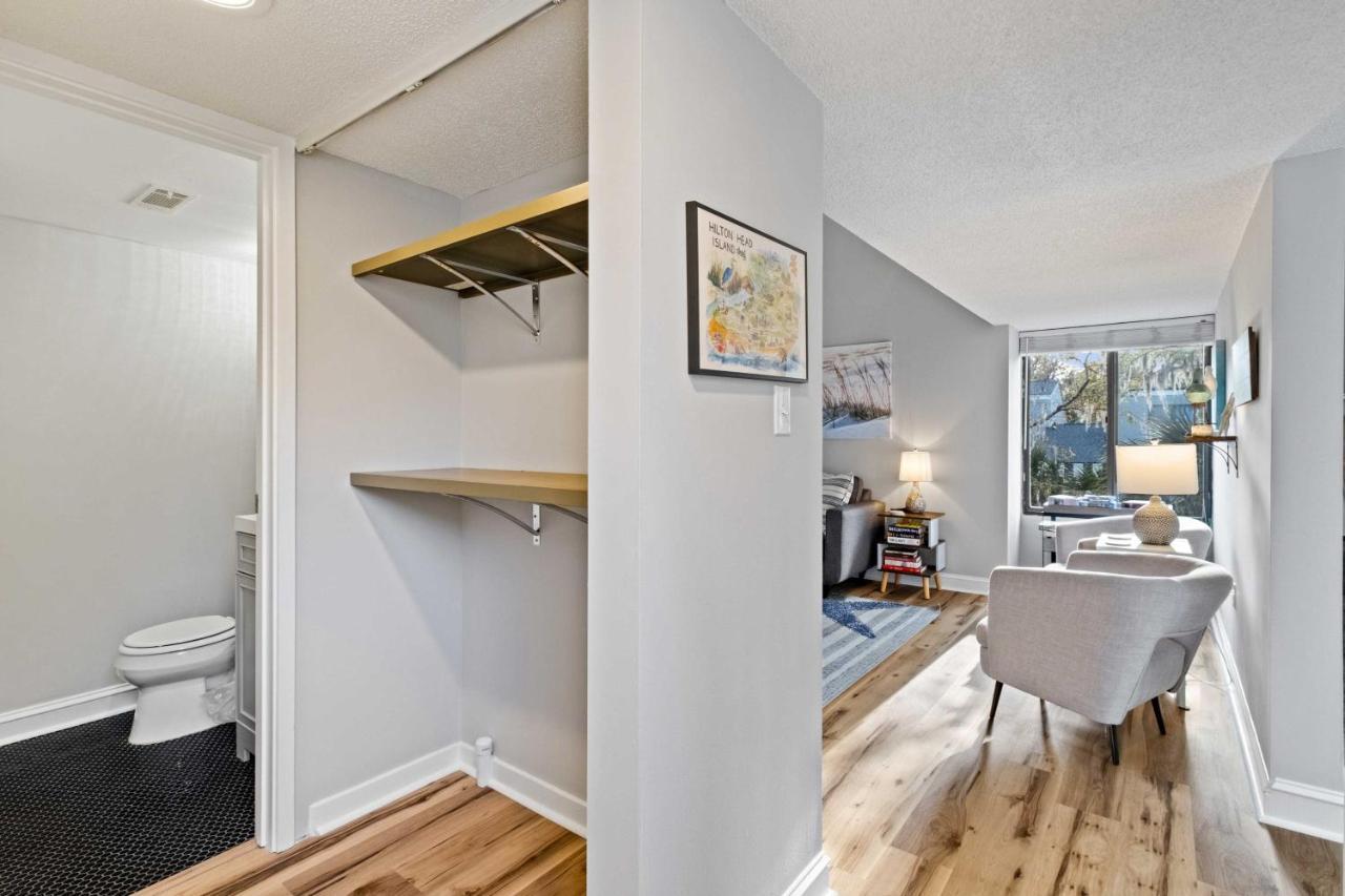 Coastal Oasis With Pool - Walk To Coligny Beach Park Hilton Head Island Exteriör bild