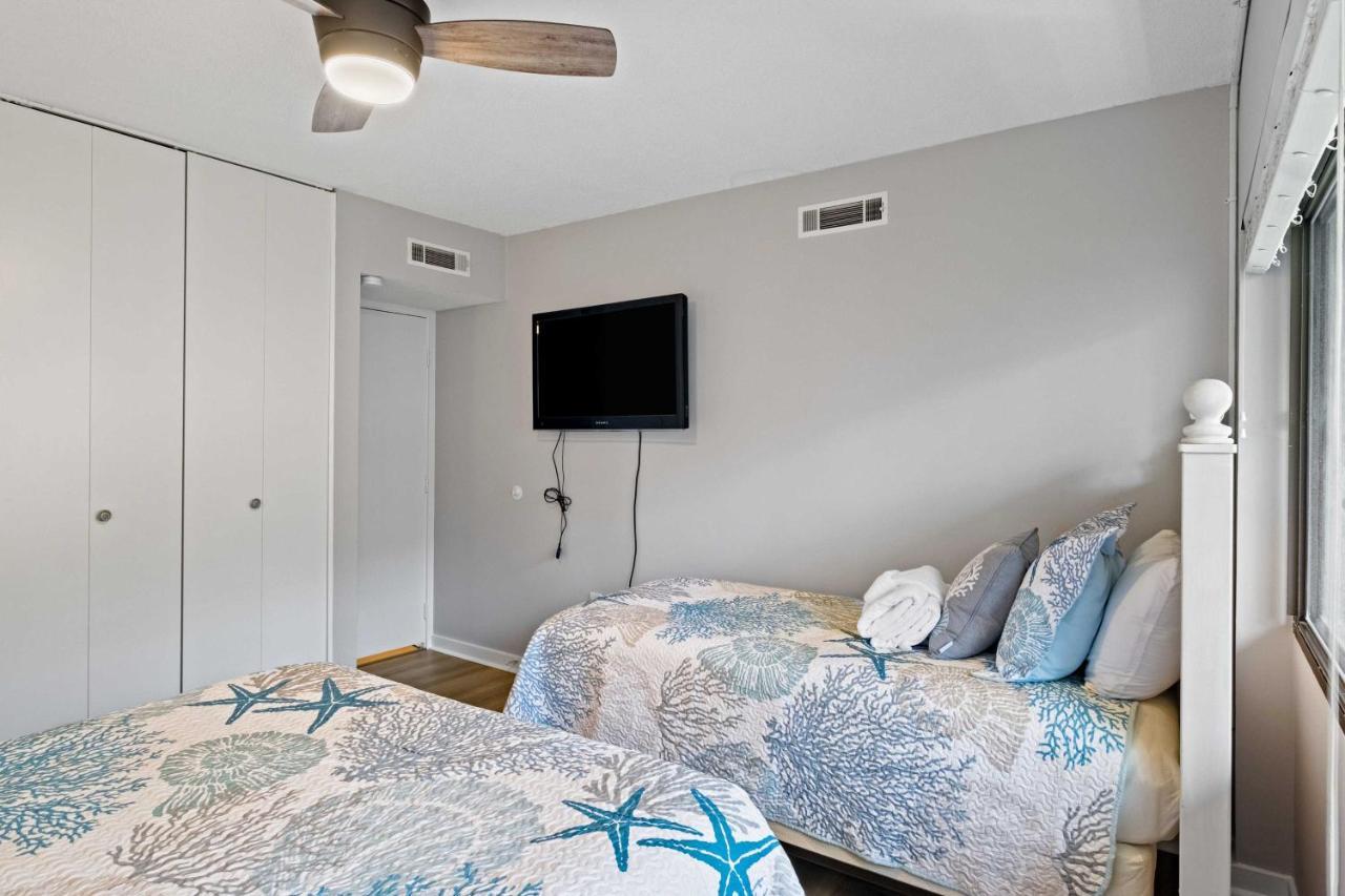 Coastal Oasis With Pool - Walk To Coligny Beach Park Hilton Head Island Exteriör bild